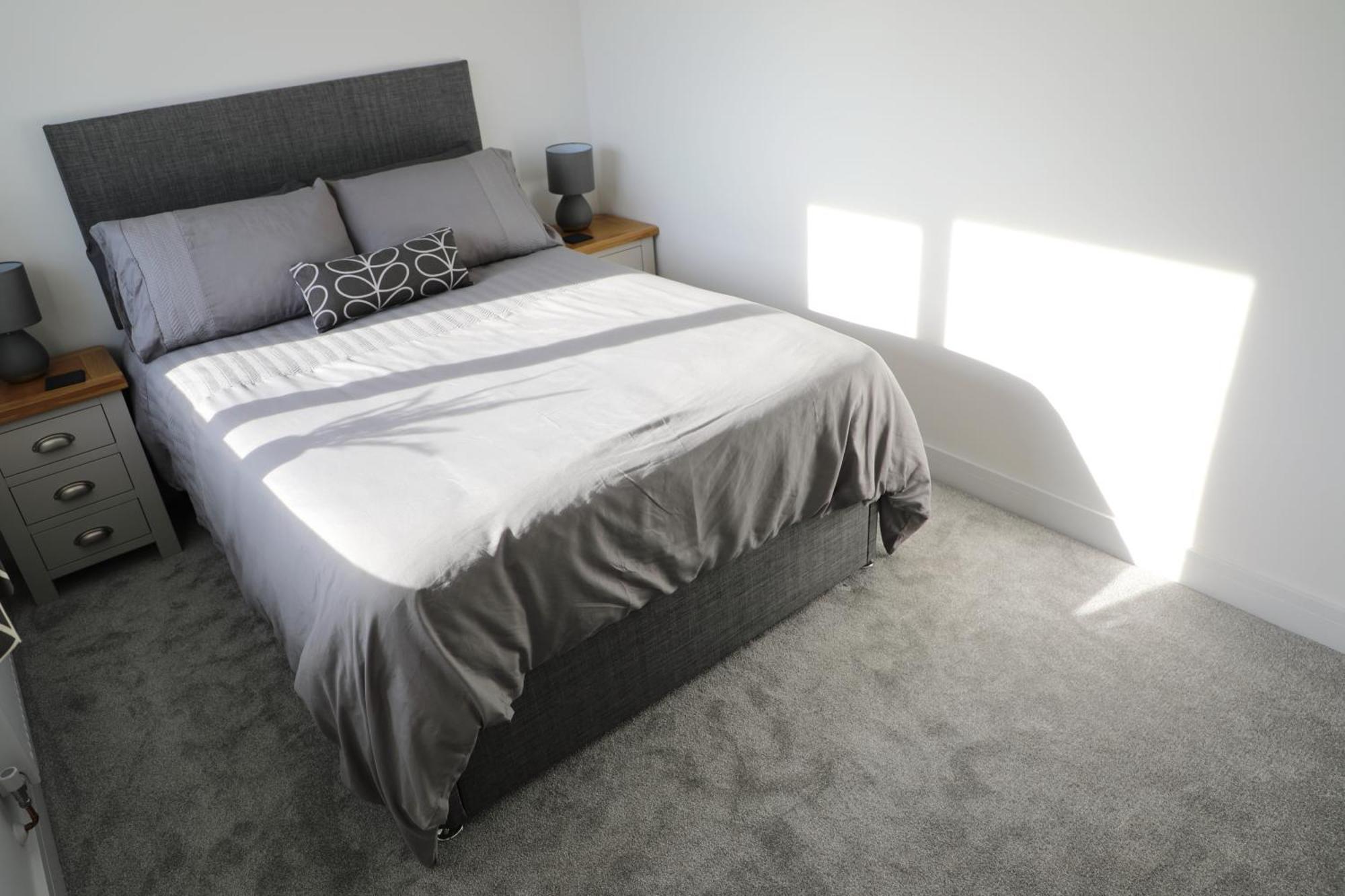 Modern, Two Double Bedroom House With Free Parking เชปสโตว์ ภายนอก รูปภาพ