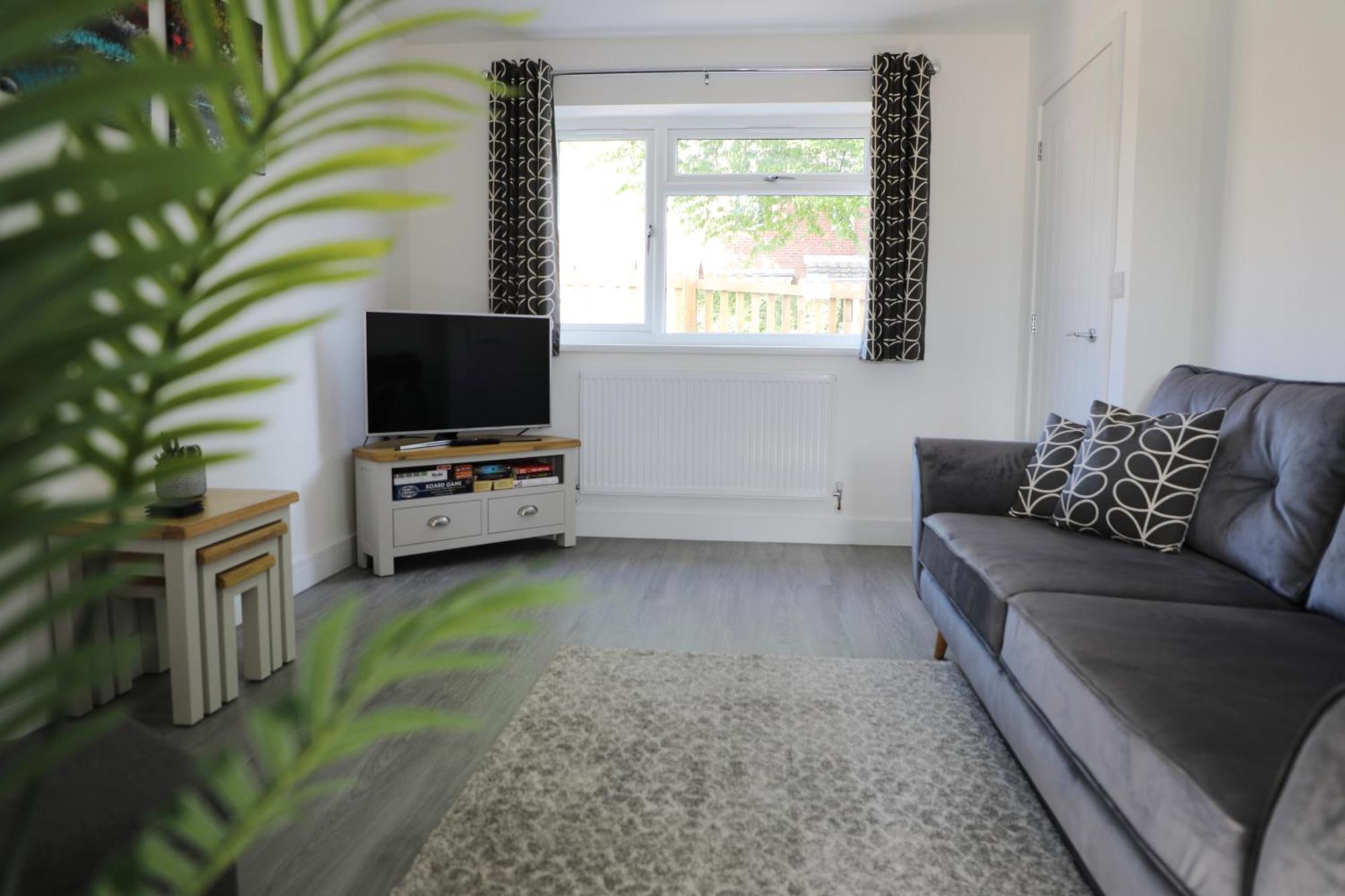 Modern, Two Double Bedroom House With Free Parking เชปสโตว์ ภายนอก รูปภาพ